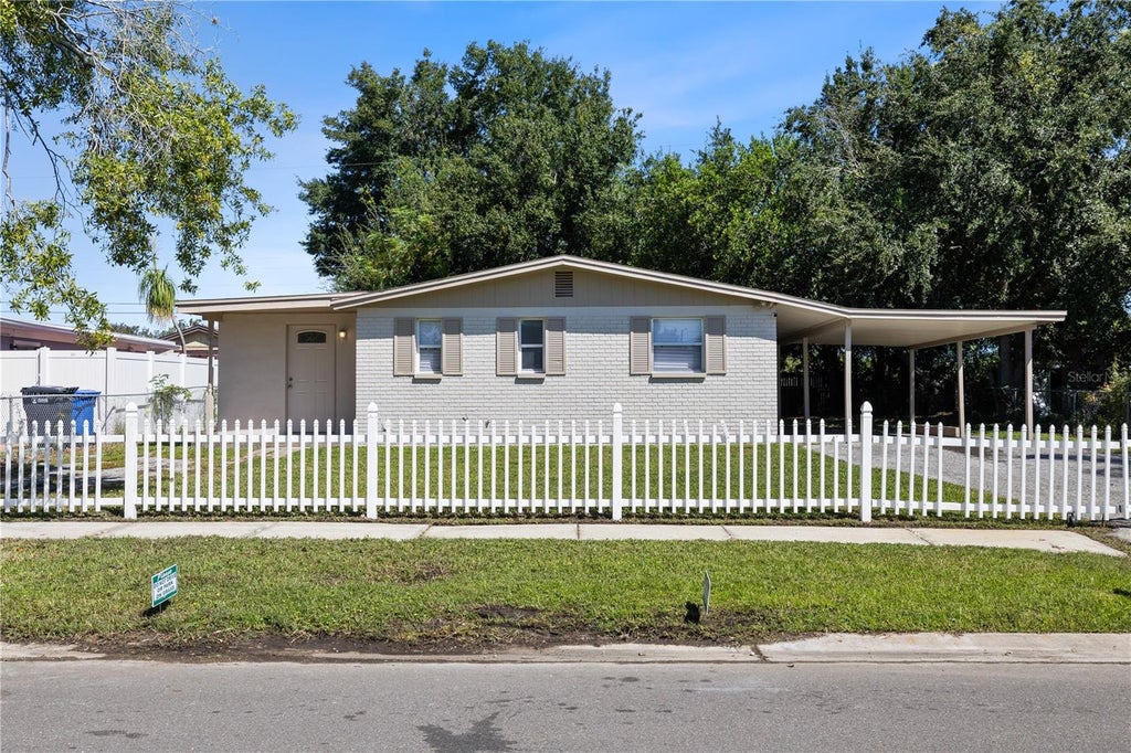 Photo of 4535 W Hanna Avenue, Tampa, FL 33614 (MLS # TB8549347)