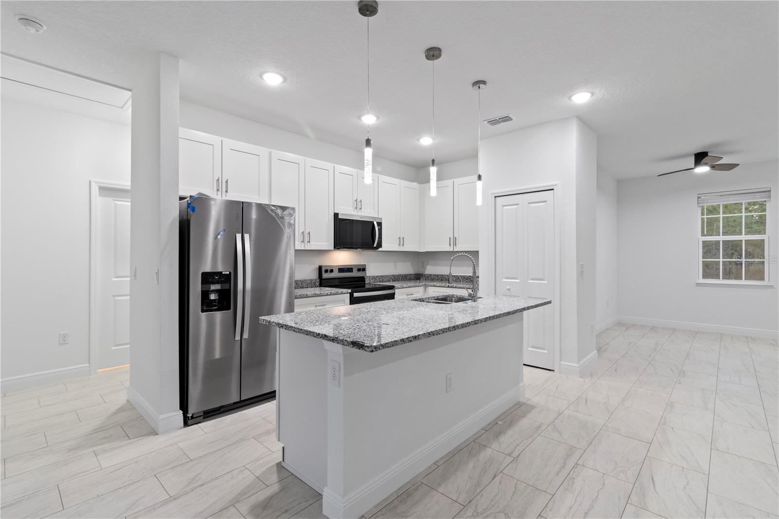 CITRUS SPGS UNIT 27 - Residential