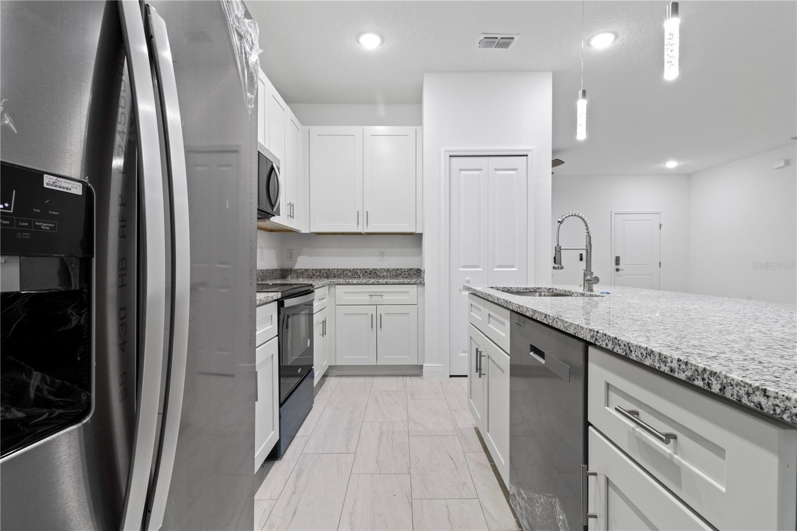 CITRUS SPGS UNIT 27 - Residential