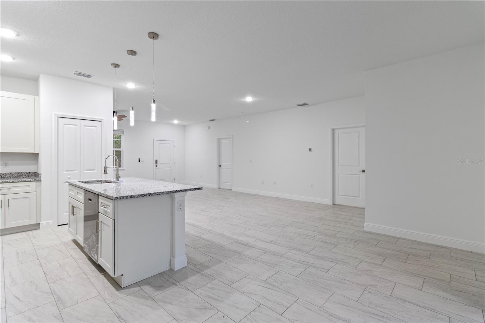 CITRUS SPGS UNIT 27 - Residential