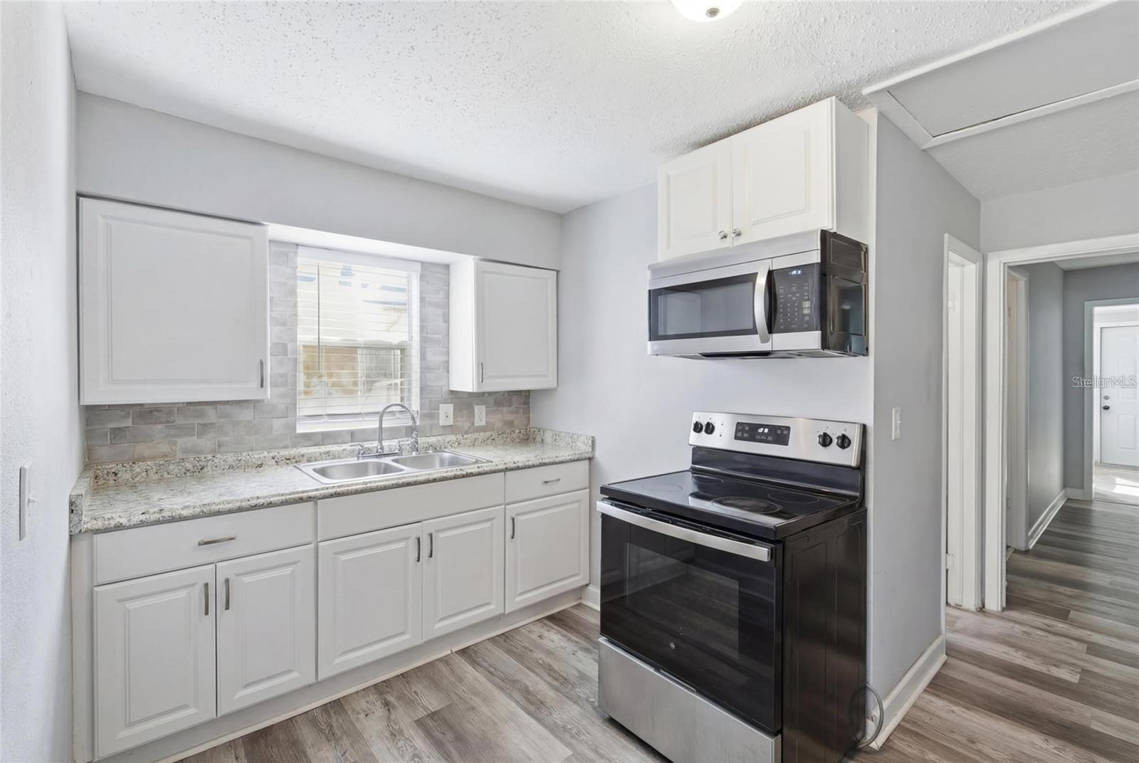 2834 & 2836 FREEMONT TERRACE S