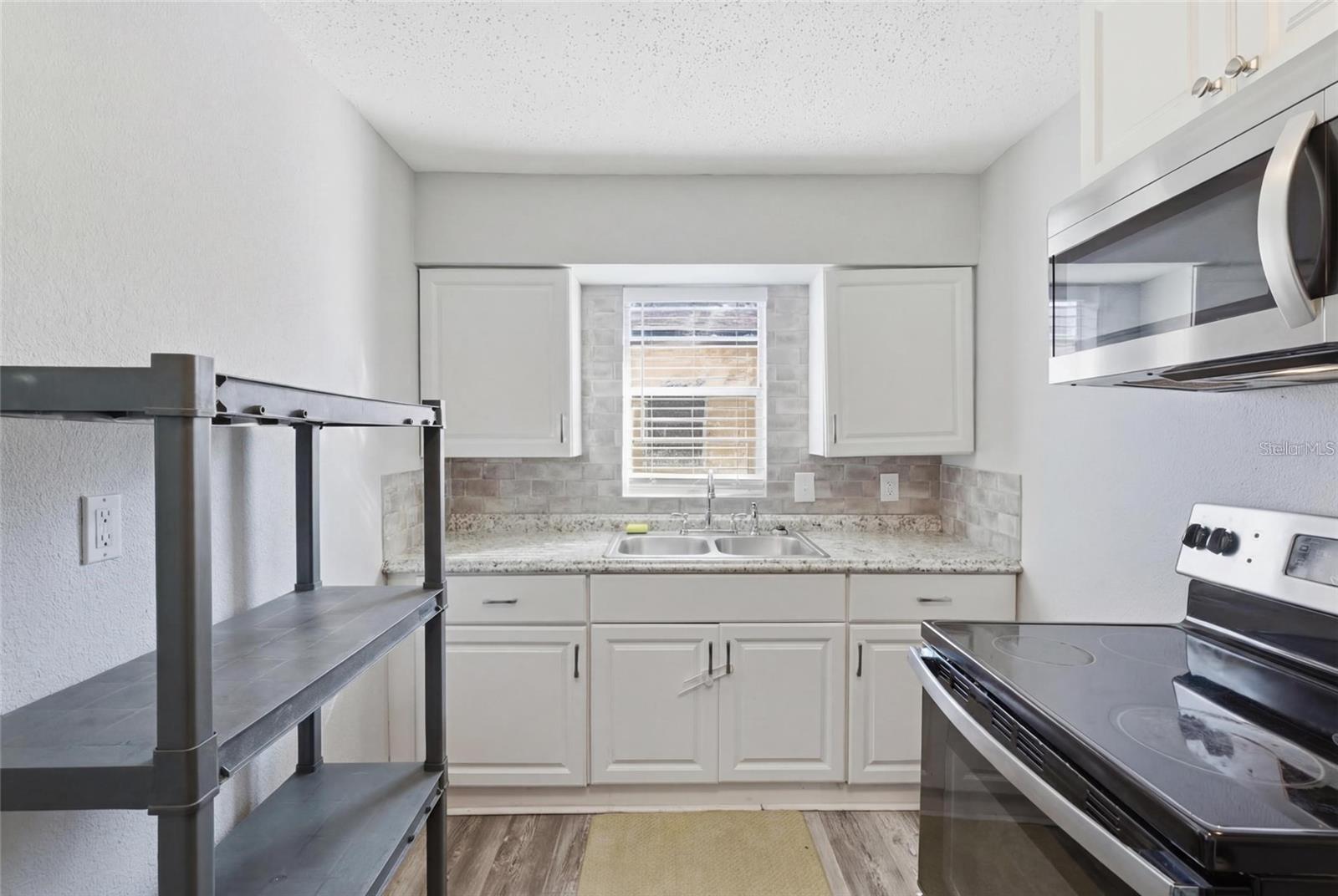 2834 & 2836 FREEMONT TERRACE S