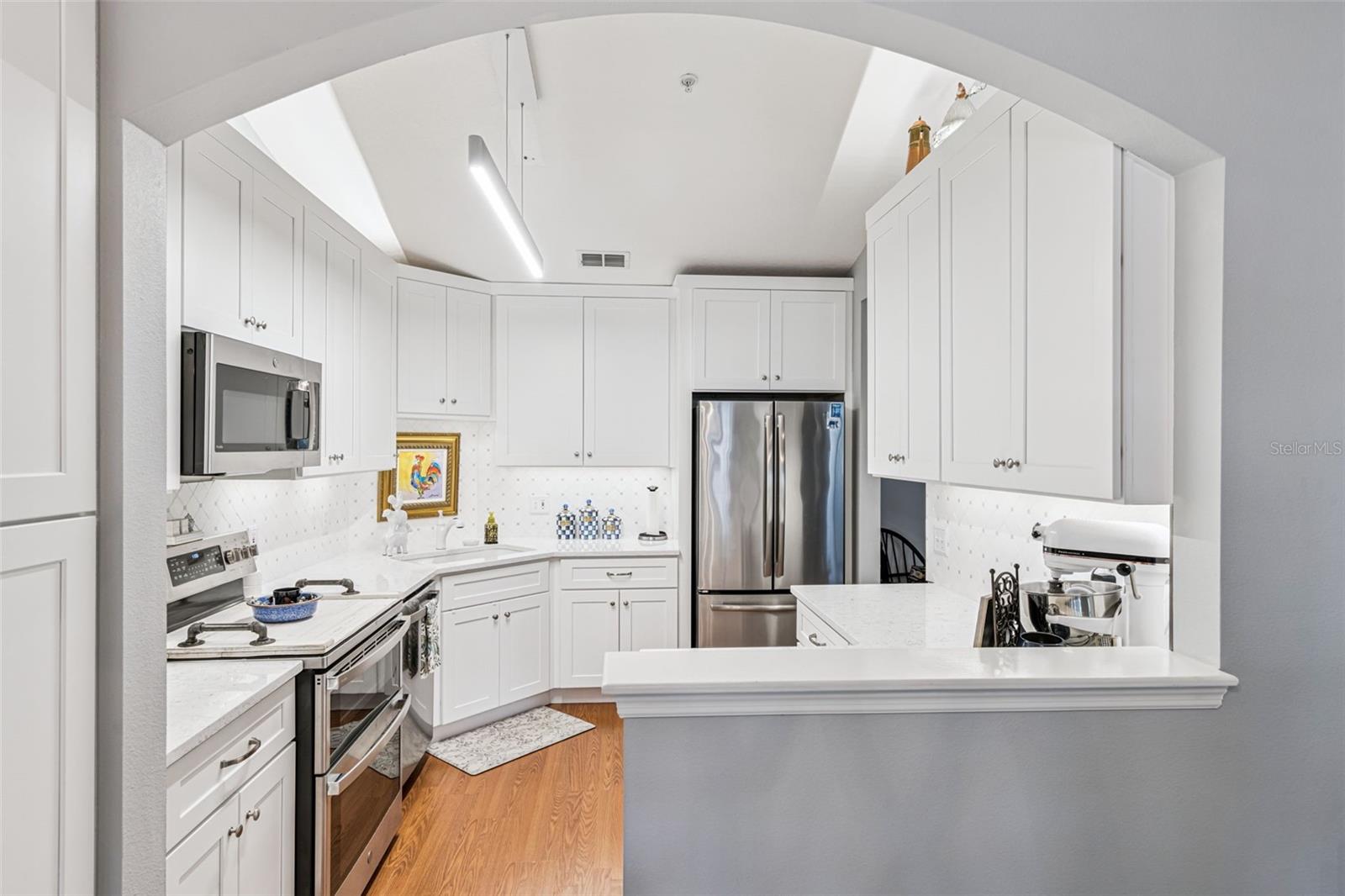 COACH HOMES AT ERROL CONDO PH1-10 - Residential