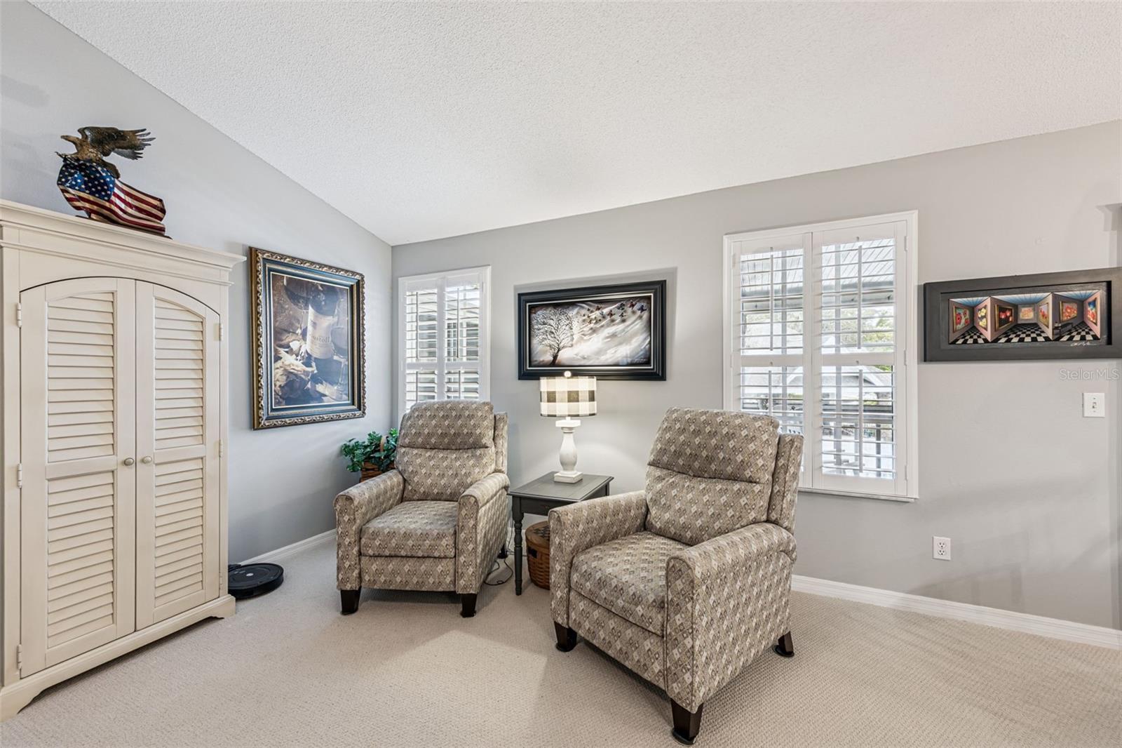 COACH HOMES AT ERROL CONDO PH1-10 - Residential