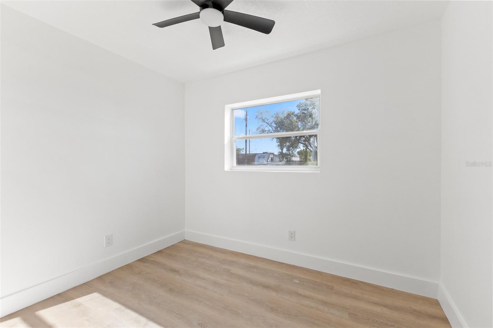 CAUSEWAY BLVD SUB 2 - Residential Lease