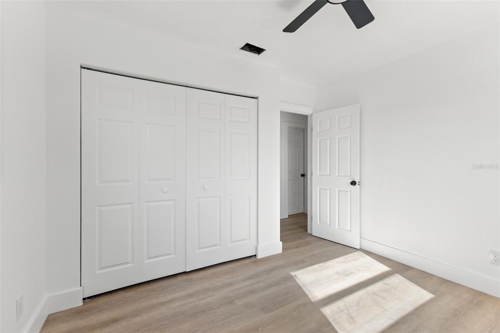 CAUSEWAY BLVD SUB 2 - Residential Lease