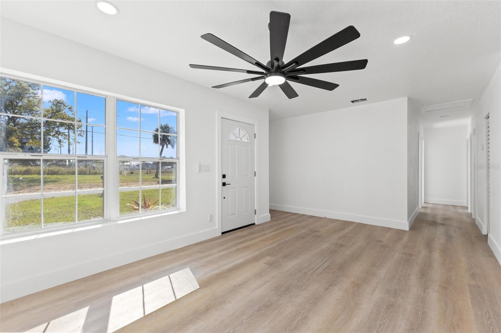 CAUSEWAY BLVD SUB 2 - Residential Lease