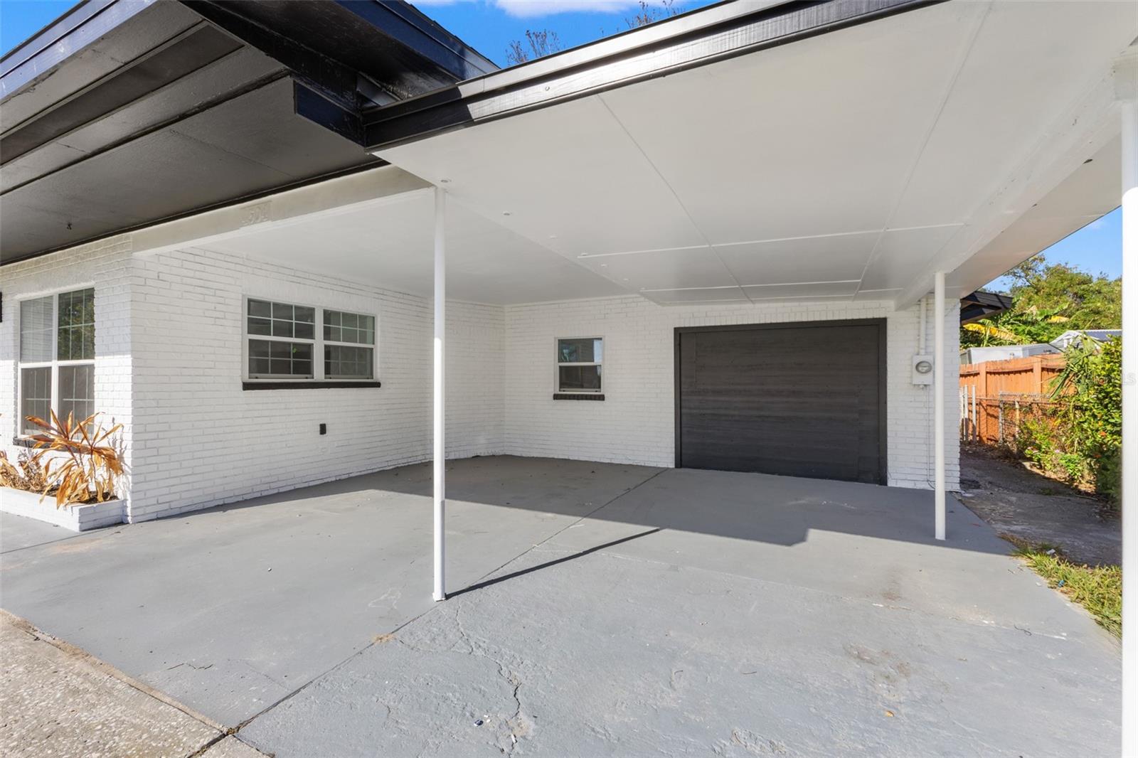 CAUSEWAY BLVD SUB 2 - Residential Lease