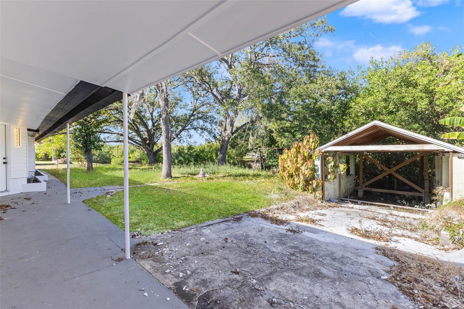 CAUSEWAY BLVD SUB 2 - Residential Lease