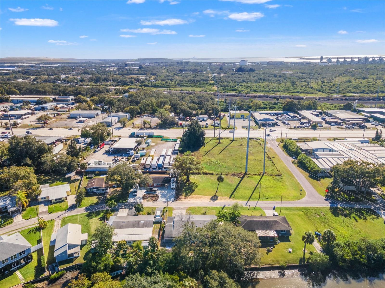 CAUSEWAY BLVD SUB 2 - Residential Lease