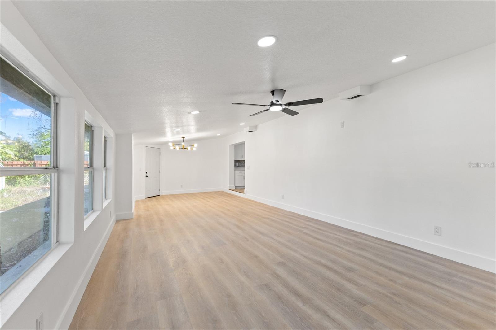 CAUSEWAY BLVD SUB 2 - Residential Lease