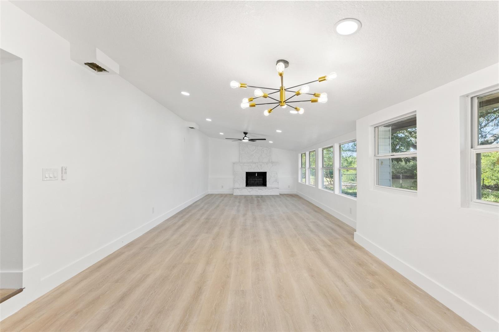 CAUSEWAY BLVD SUB 2 - Residential Lease