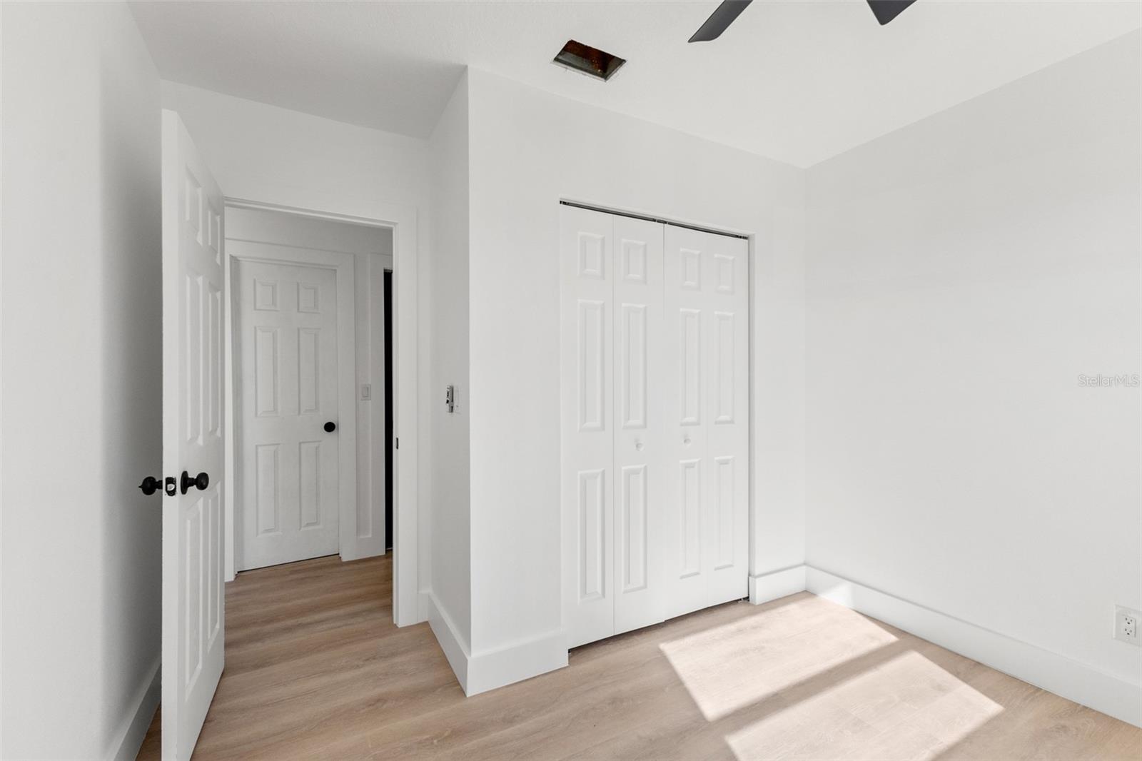 CAUSEWAY BLVD SUB 2 - Residential Lease