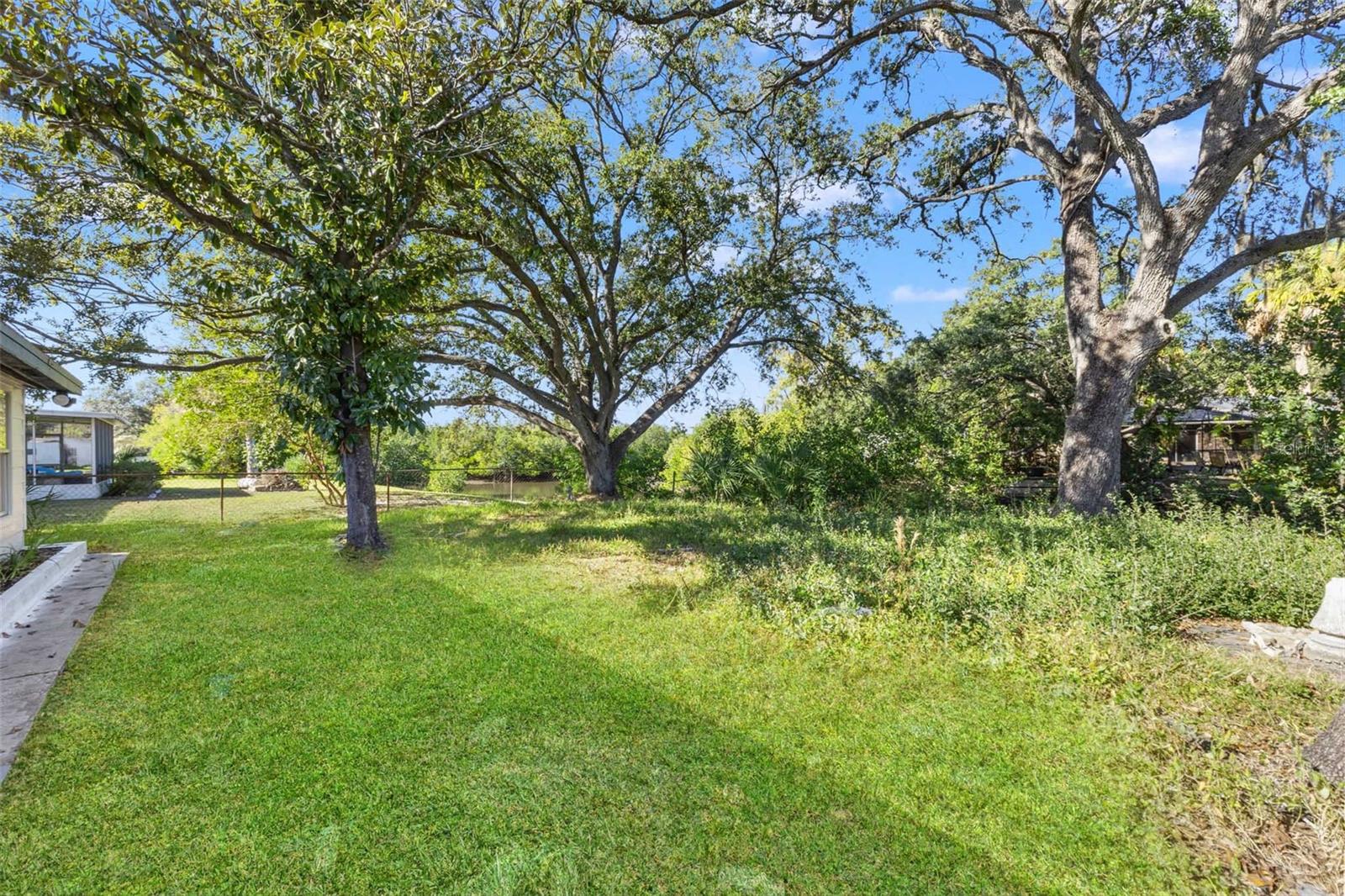 CAUSEWAY BLVD SUB 2 - Residential Lease