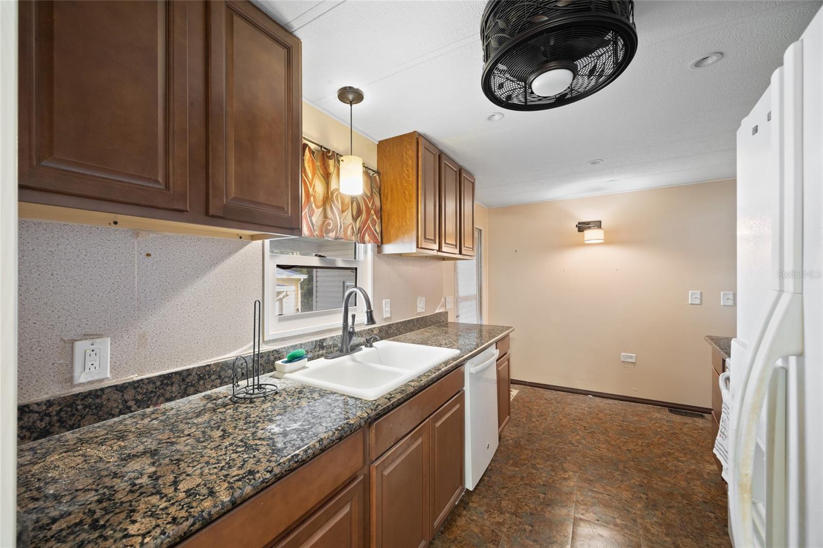 BRIAR CREEK MOBILE HOME COMMUNITY I CONDO - Residential