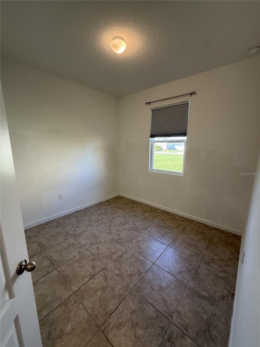 ESTATES OF WESTERLY - Residential Lease