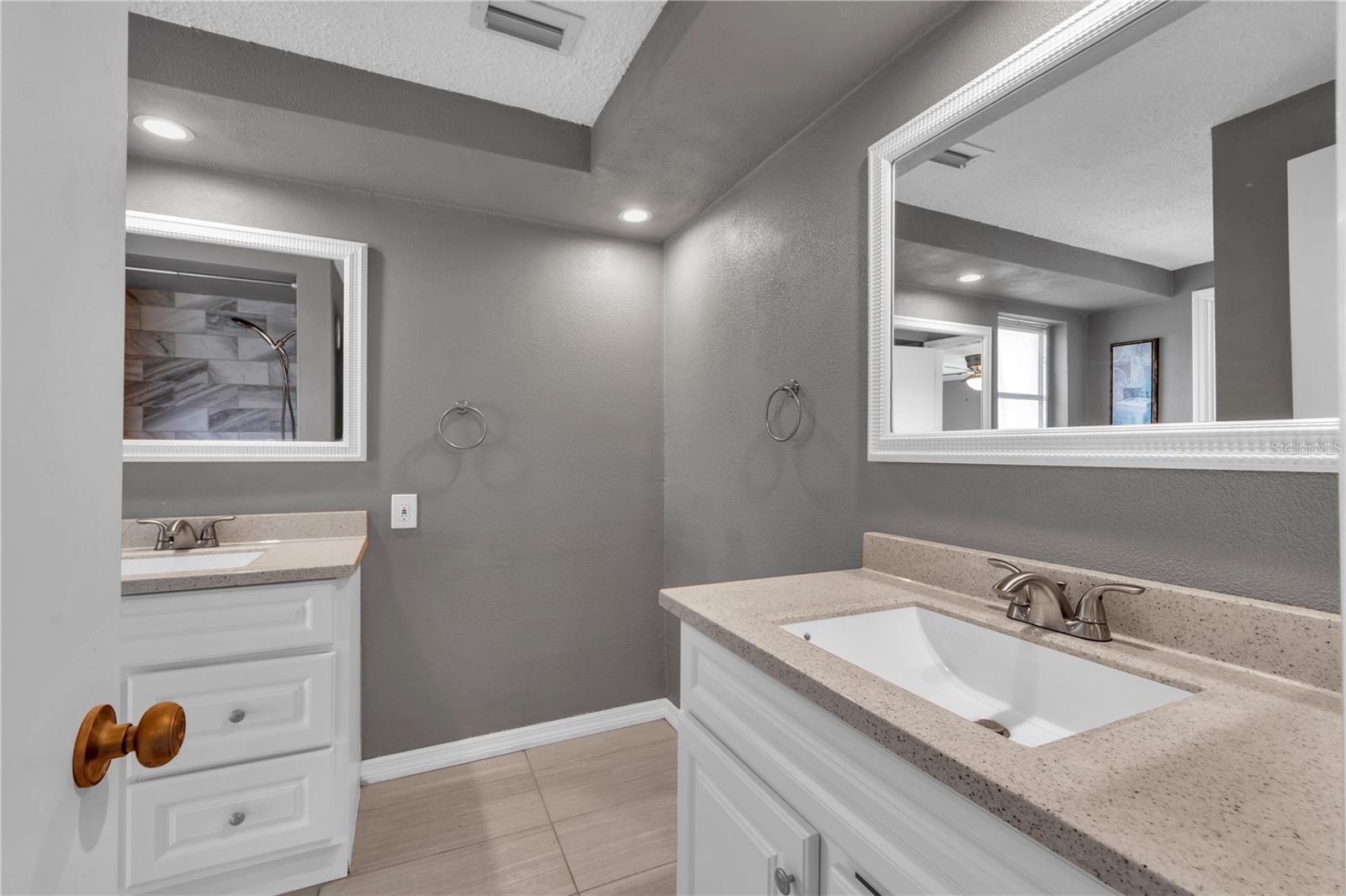 HOLIDAY LAKE ESTATES - Residential