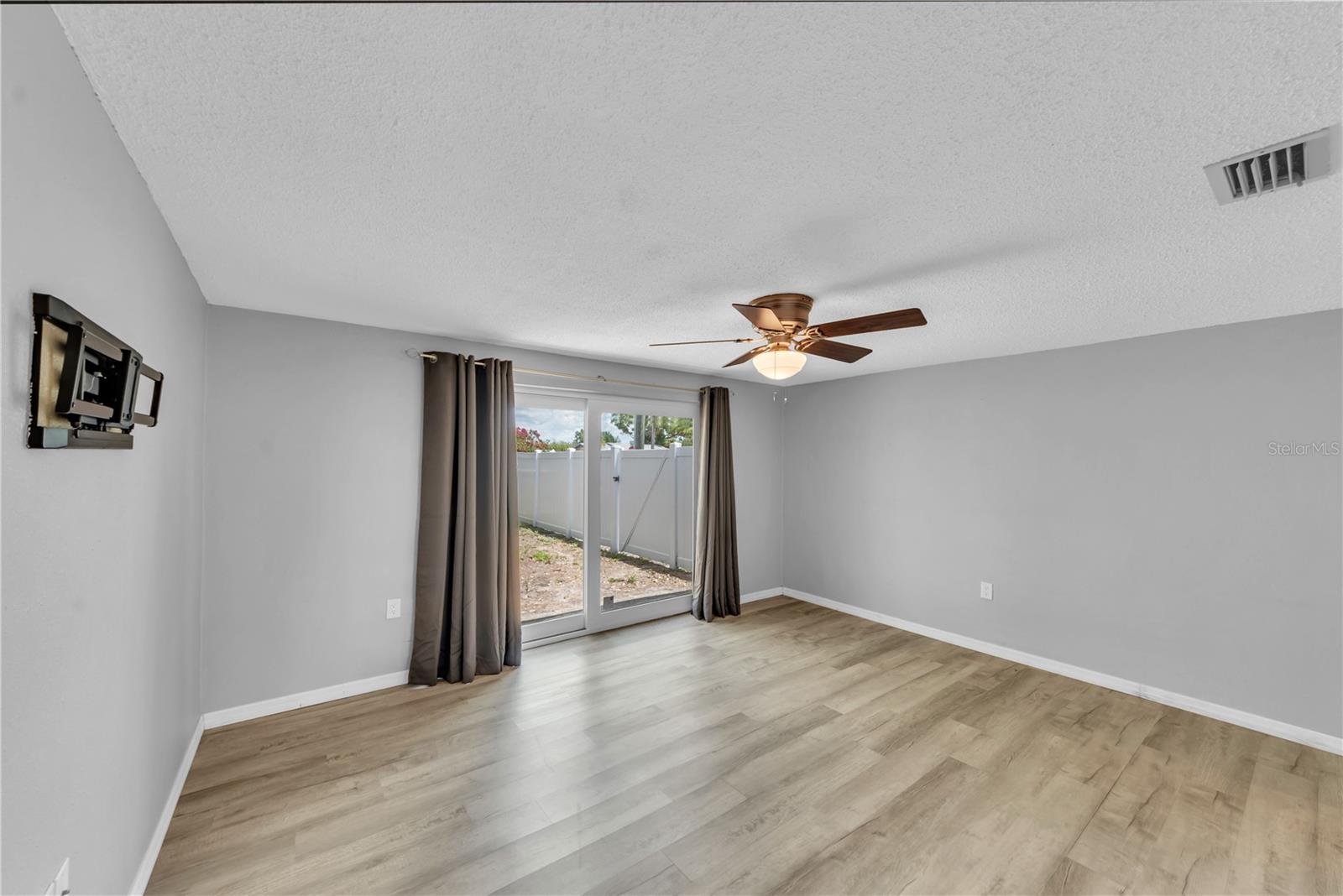 HOLIDAY LAKE ESTATES - Residential