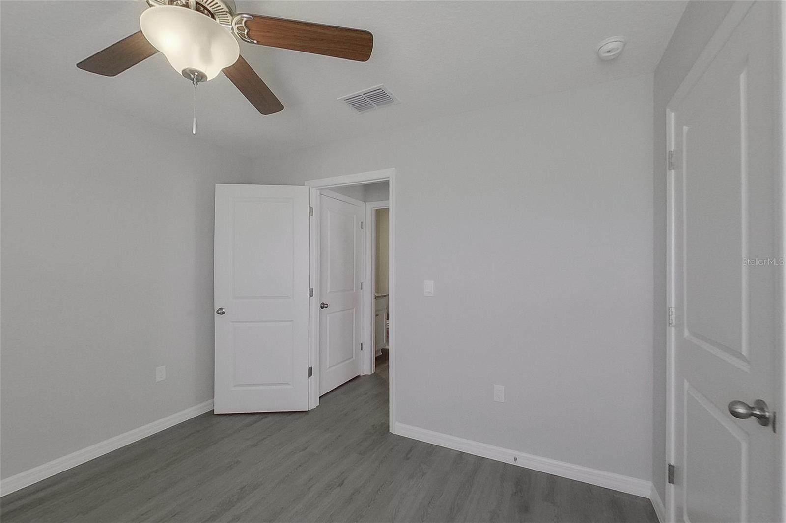 OCALA CROSSINGS - Residential Lease