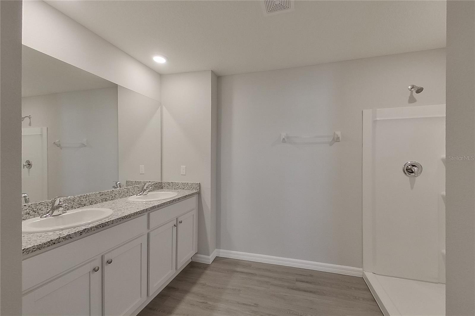 OCALA CROSSINGS - Residential Lease