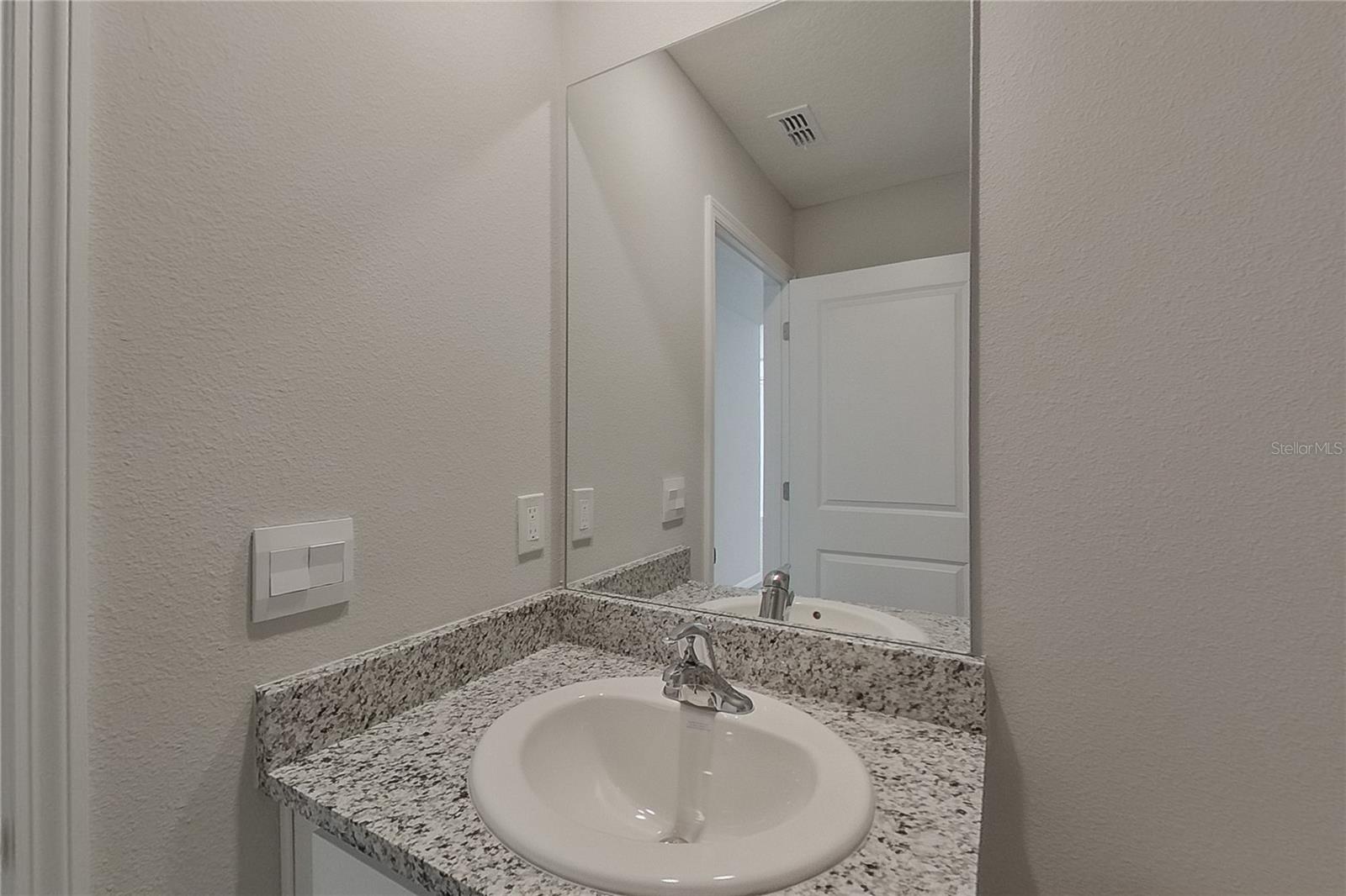 OCALA CROSSINGS - Residential Lease