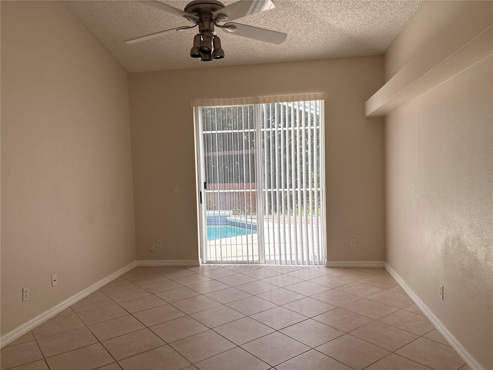 HUNTERS CREEK TR 115 PH 01 - Residential Lease