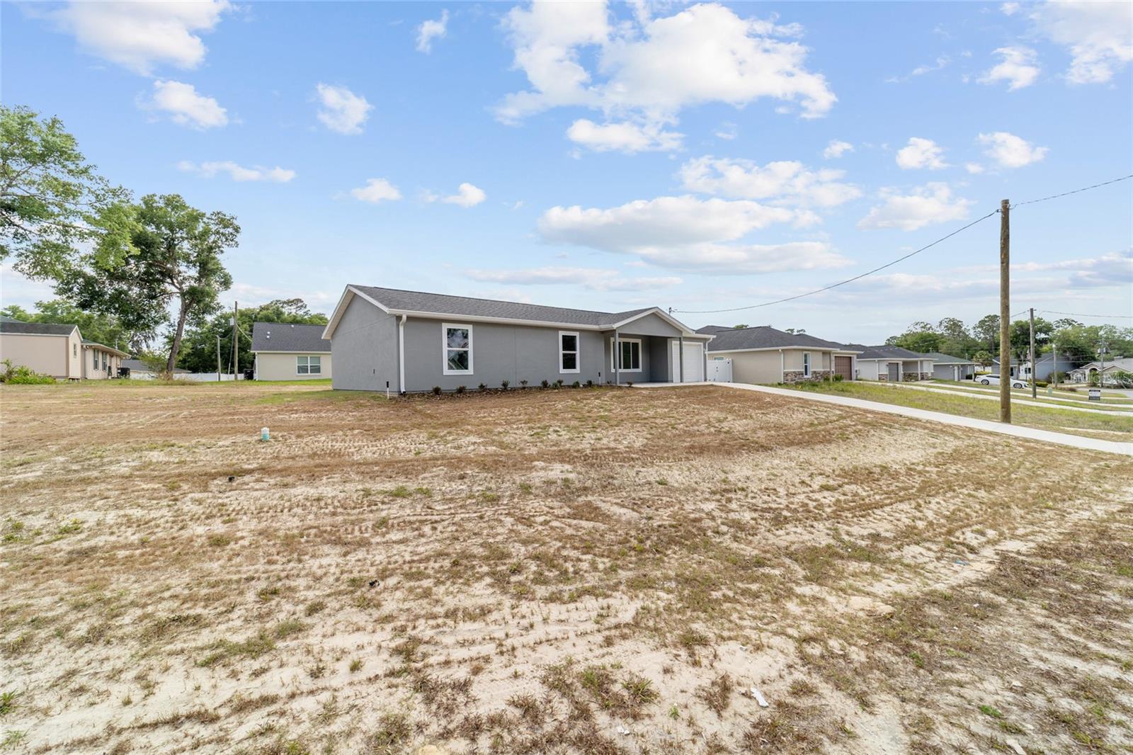 TRAILS EAST - Residential