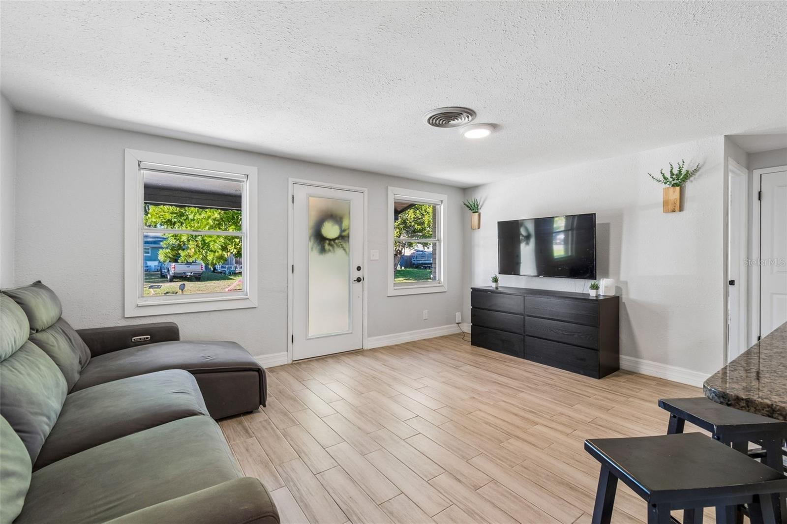 BAYOU MANOR 1ST ADD - Residential