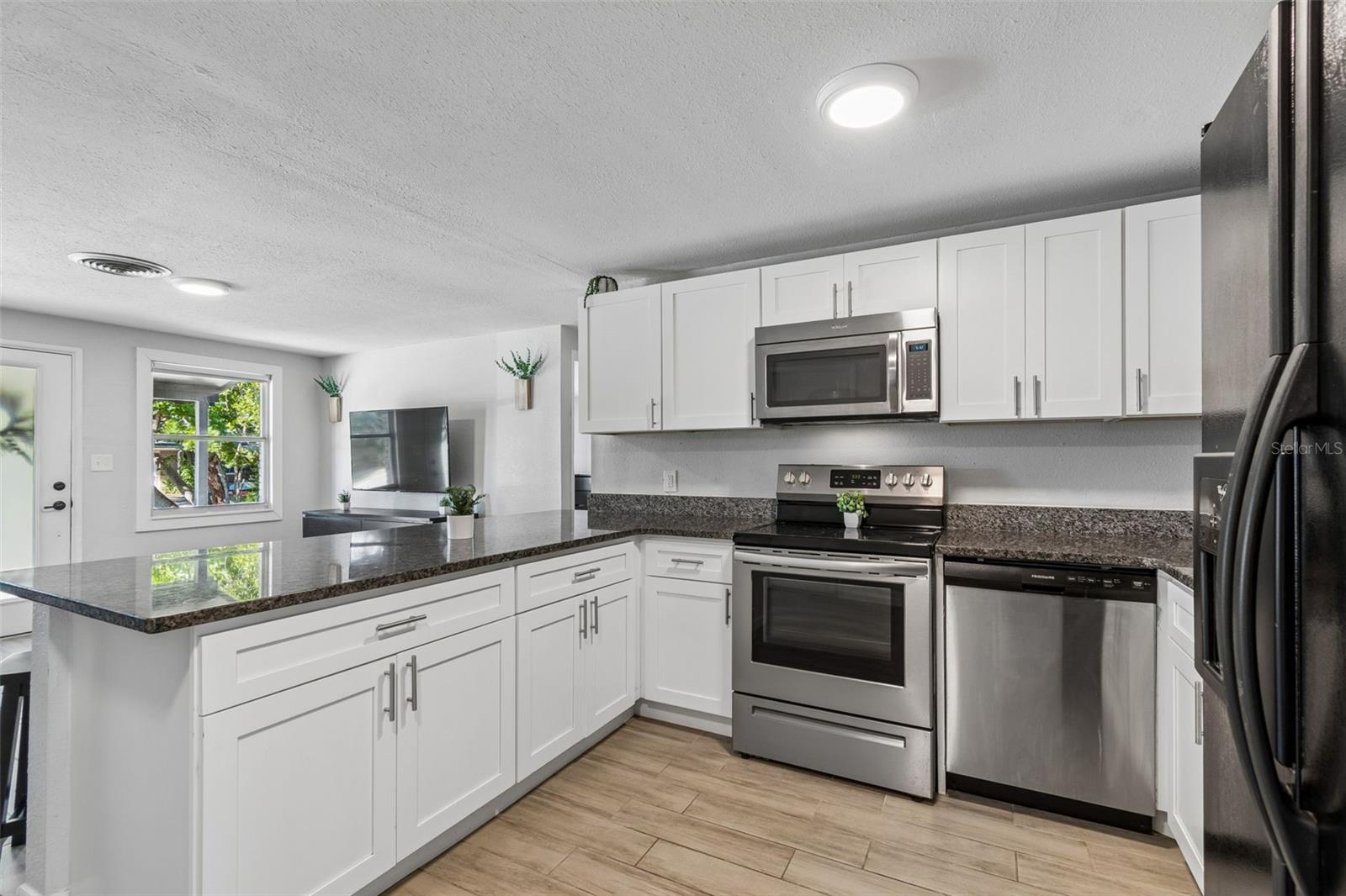 BAYOU MANOR 1ST ADD - Residential