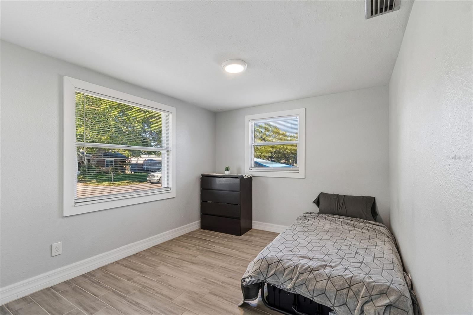 BAYOU MANOR 1ST ADD - Residential