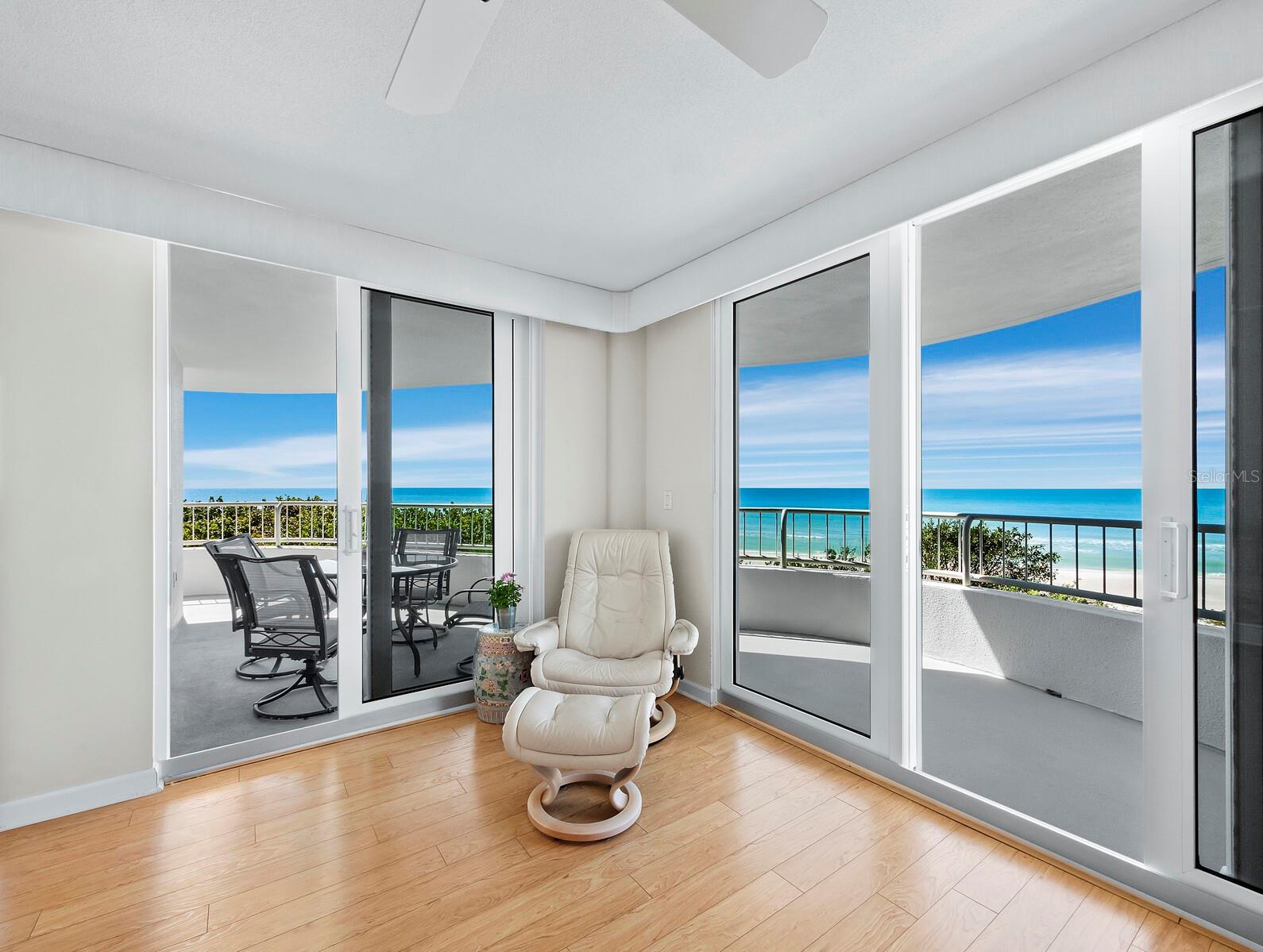 BEACHES OF LONGBOAT KEY PH-1 - Residential