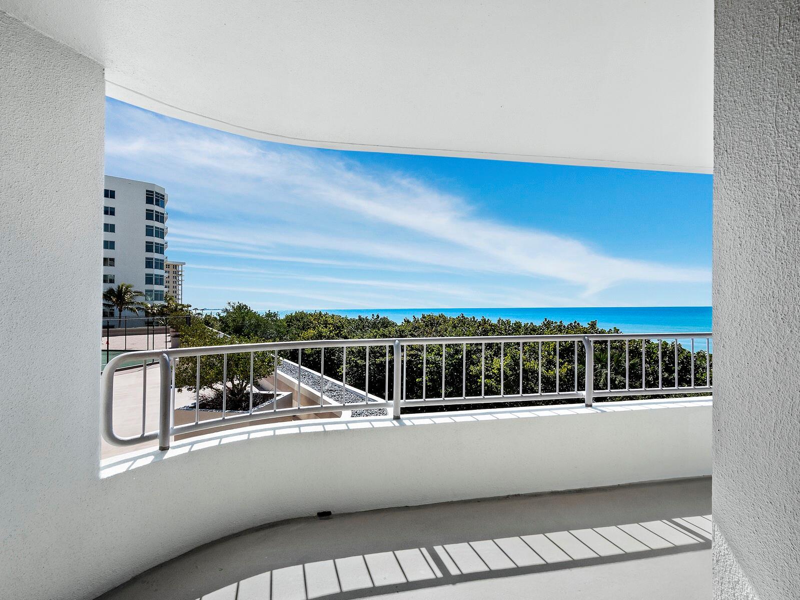 BEACHES OF LONGBOAT KEY PH-1 - Residential