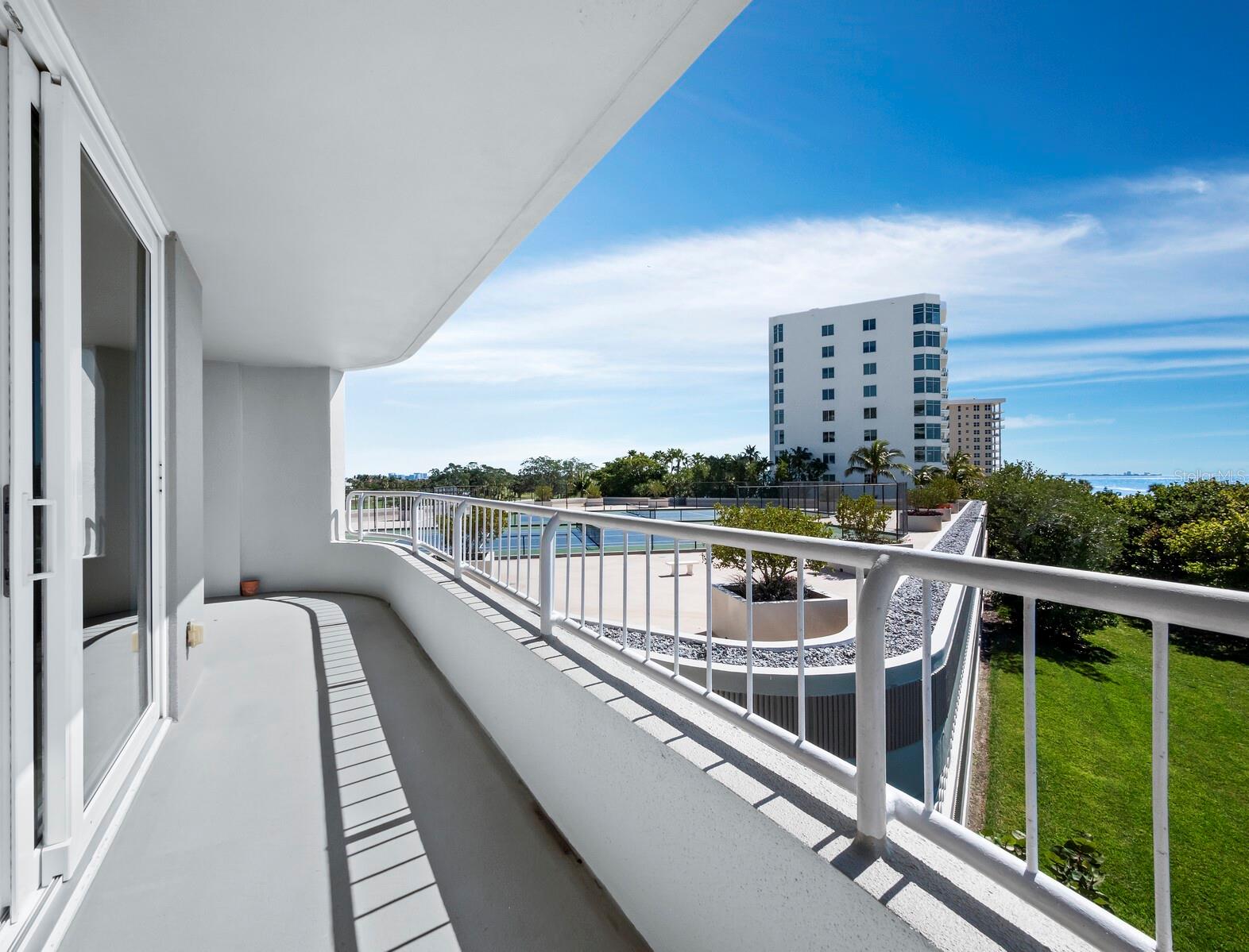 BEACHES OF LONGBOAT KEY PH-1 - Residential