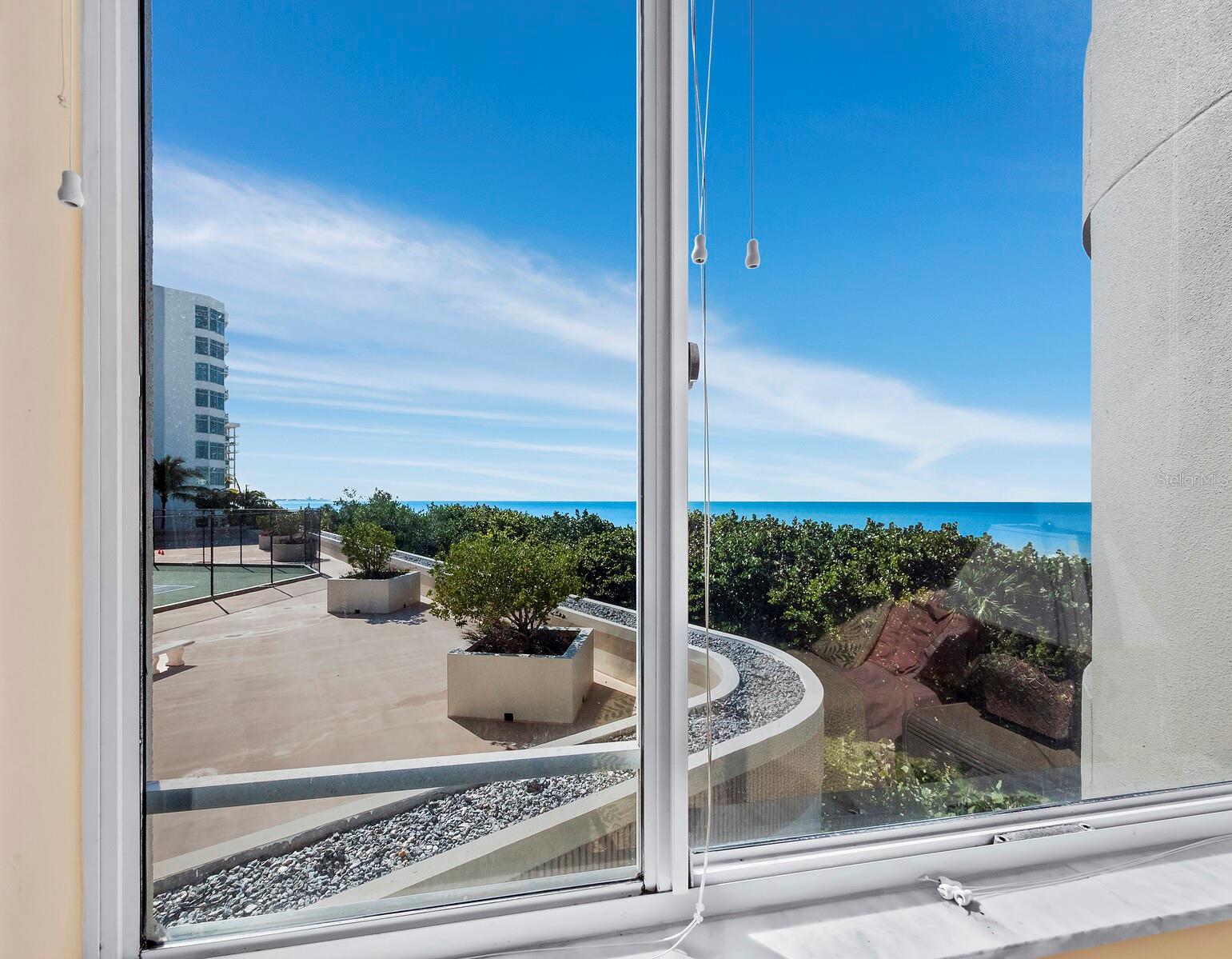 BEACHES OF LONGBOAT KEY PH-1 - Residential