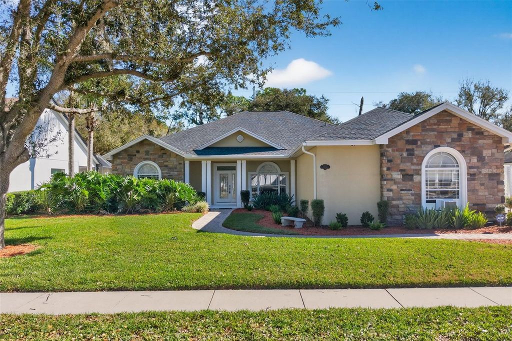 Photo of 3300 Hawks Ridge Drive, Lakeland, FL 33810 (MLS # L4952087)