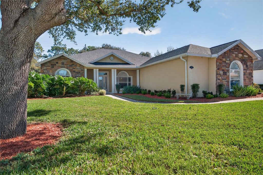 Photo of 3300 Hawks Ridge Drive, Lakeland, FL 33810 (MLS # L4952087)
