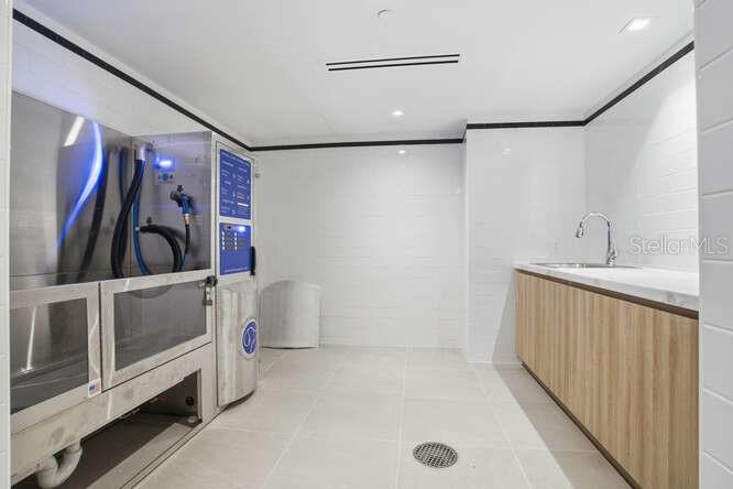 BAYSHORE YSABELLA CONDOMINIUM - Residential Lease