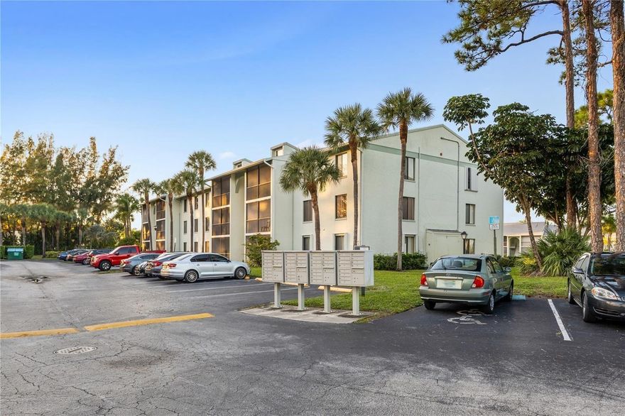 Welcome to this well-maintained 2-bedroom, 2-bathroom condo offering 1,104 square feet of comfortable living space in the desirable
gated community of Palm Club West. This unit is in great condition and ready to be delivered to a new owner. Community amenities
include a fenced pool, clubhouse, tennis and pickleball courts, and ample guest parking. Ideally located near shopping, dining, and
major highways.