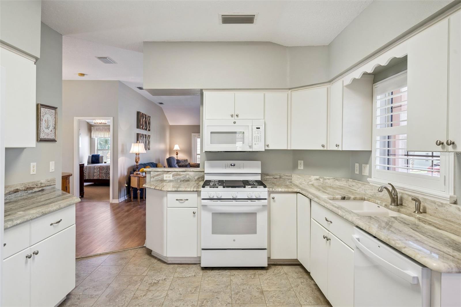 4900 CANOE COURT