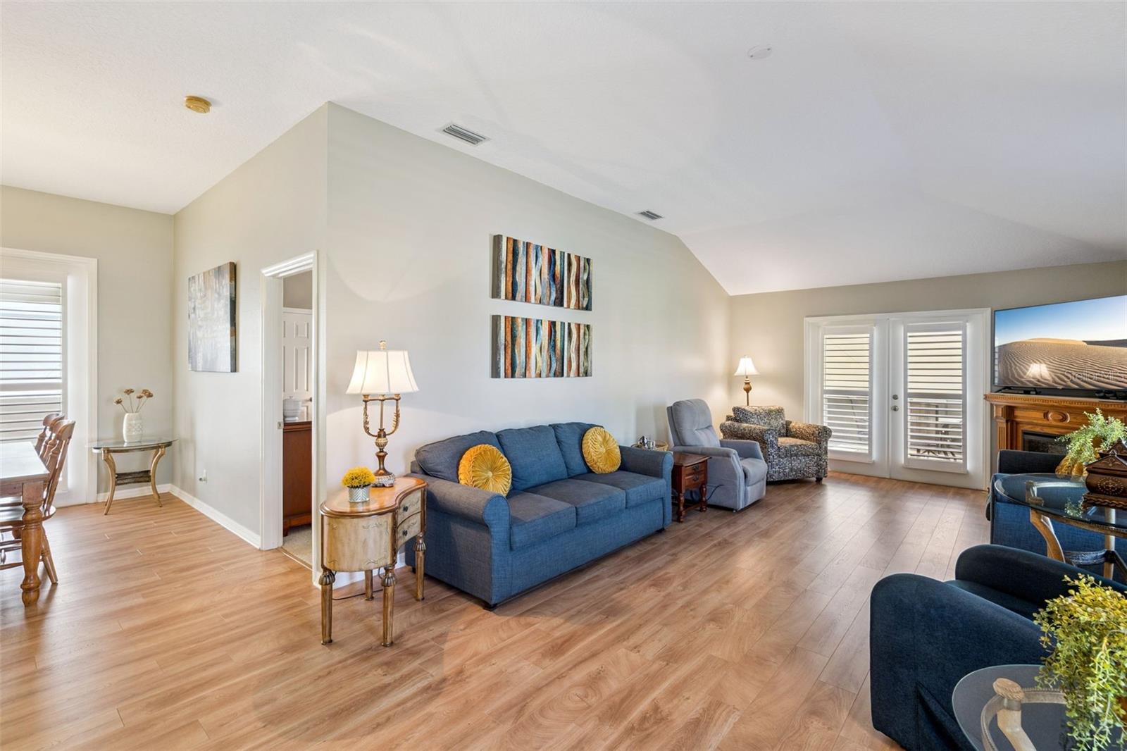 4900 CANOE COURT