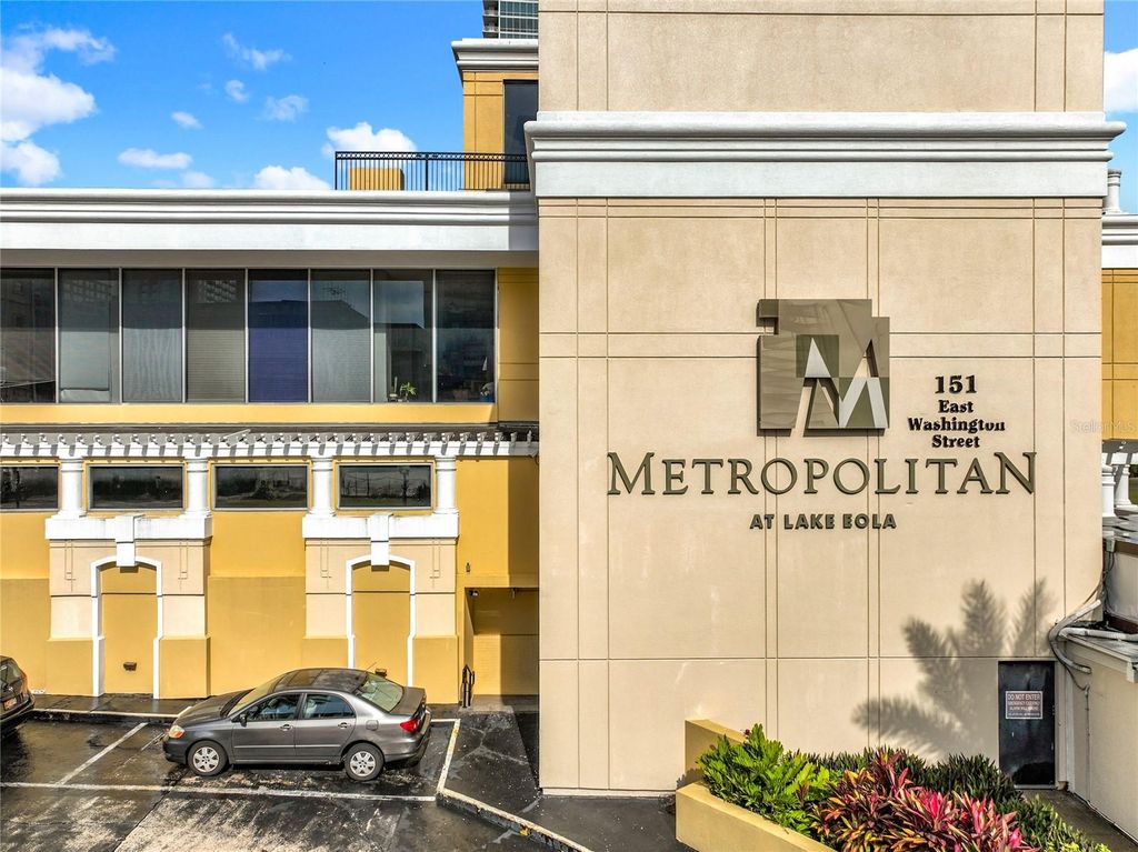 Photo of 151 E Washington Street #329, Orlando, FL 32801 (MLS # O6365062)