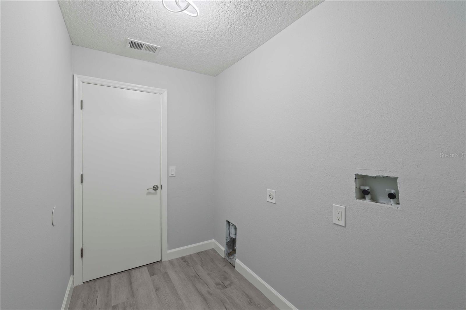 MINNEOLA PINE BLUFF PH 01 LT 01 ORB 2020 - Residential