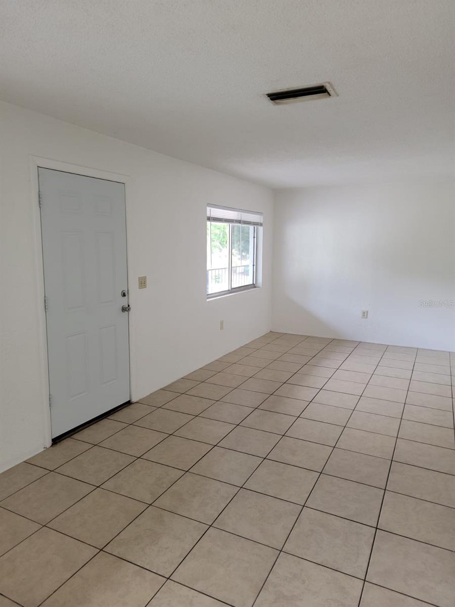 MASON & CARSWELLS HOLLY HIL - Residential Lease