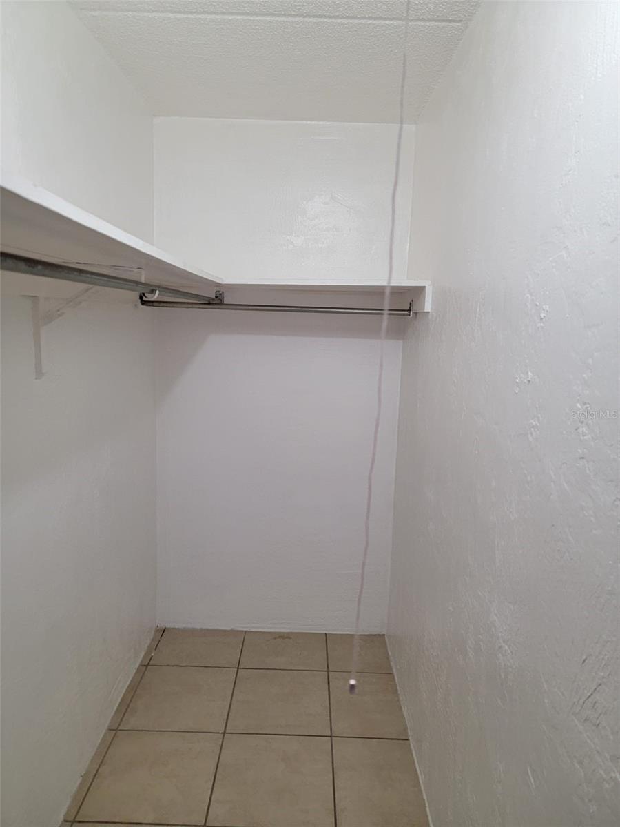 MASON & CARSWELLS HOLLY HIL - Residential Lease