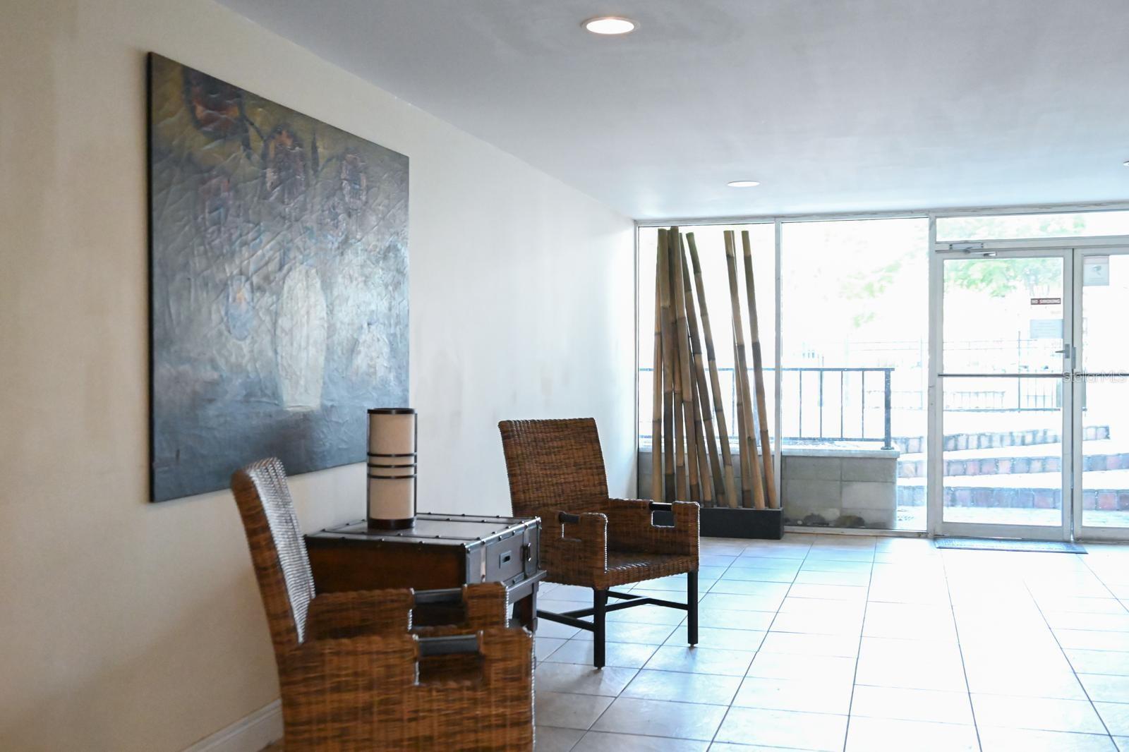 SUNSHORES CONDO - Residential