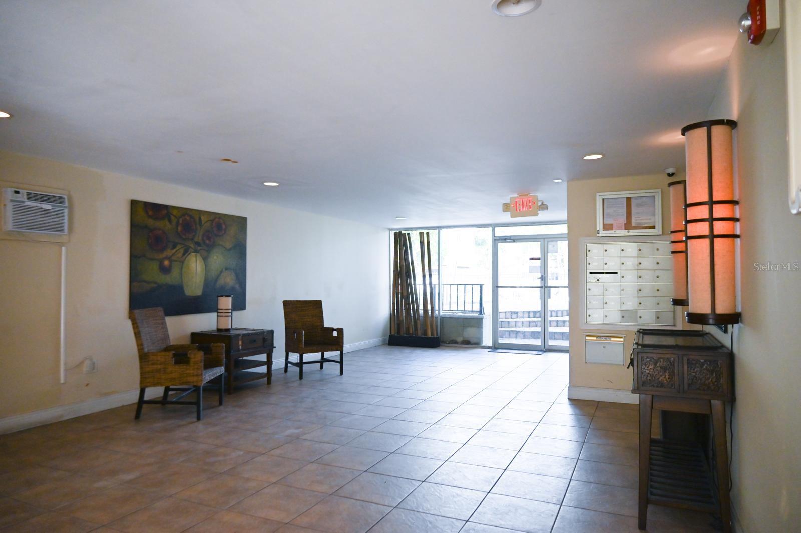 SUNSHORES CONDO - Residential