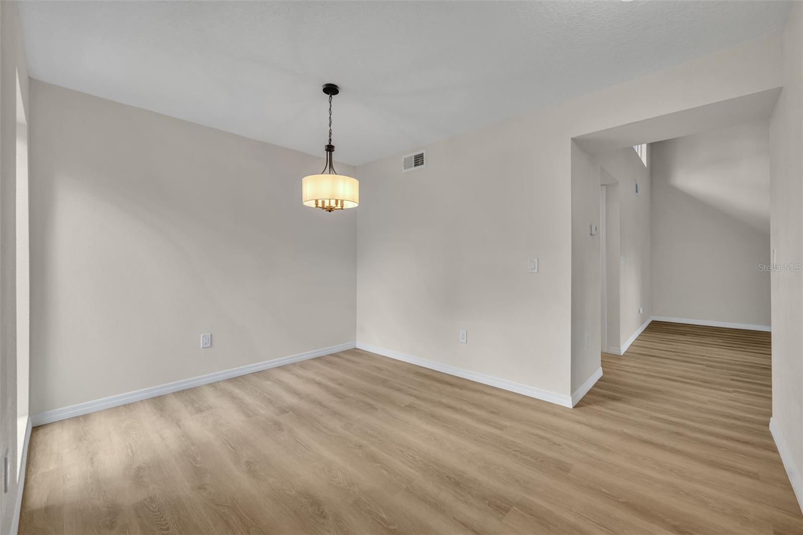 267 CROWN OAKS WAY 1