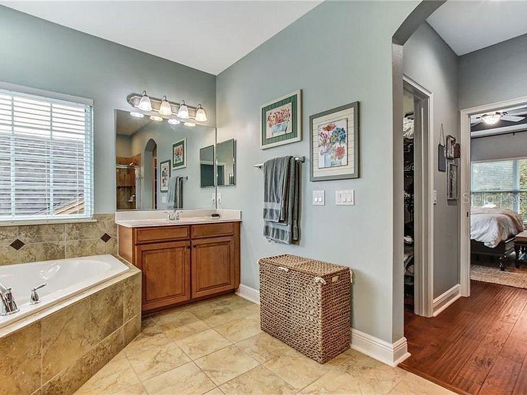 ENCLAVE/BERKSHIRE PARK B G H I - Residential Lease