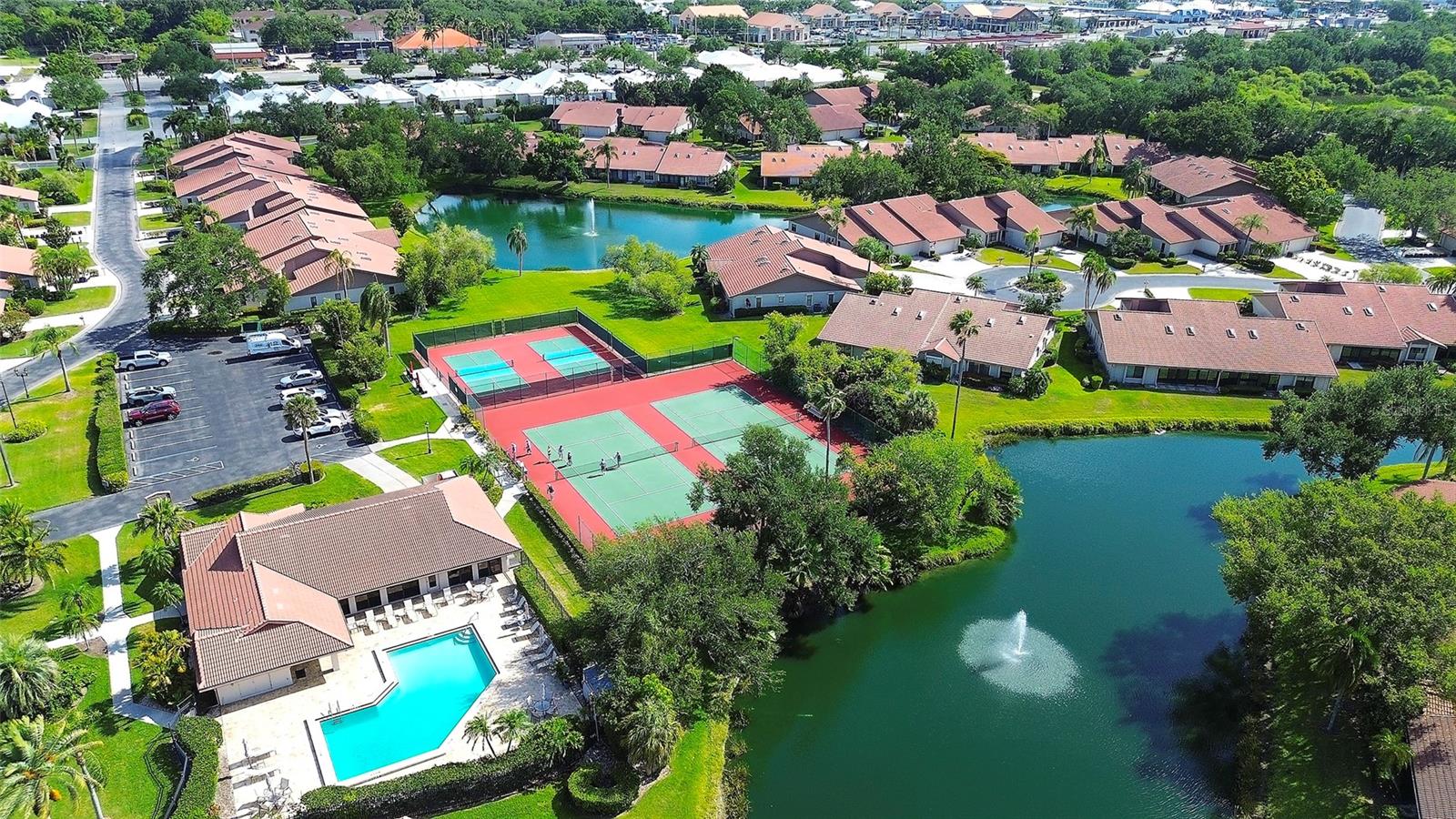 LAKESHORE VILLAGE - Residential
