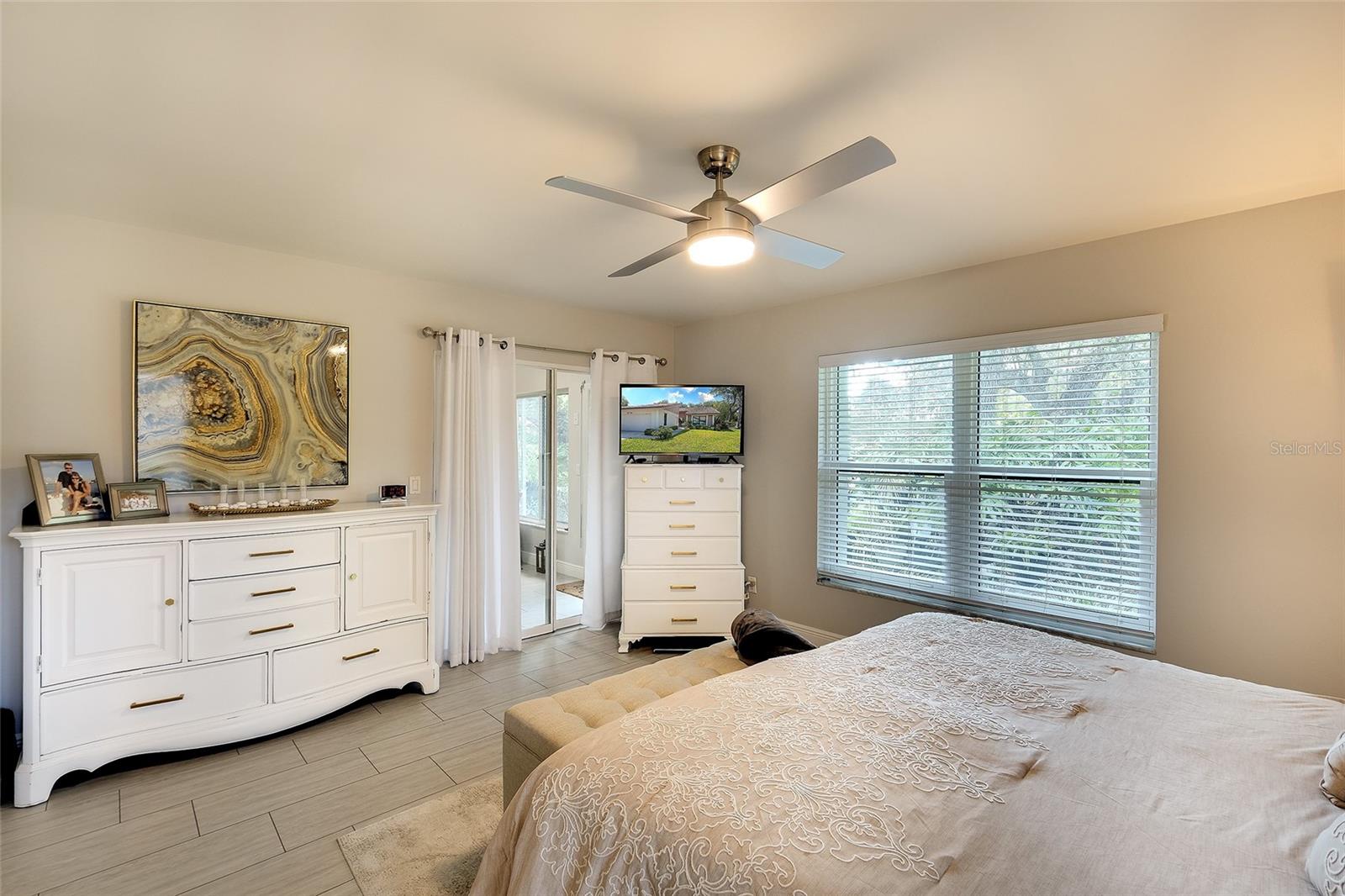 LAKESHORE VILLAGE - Residential